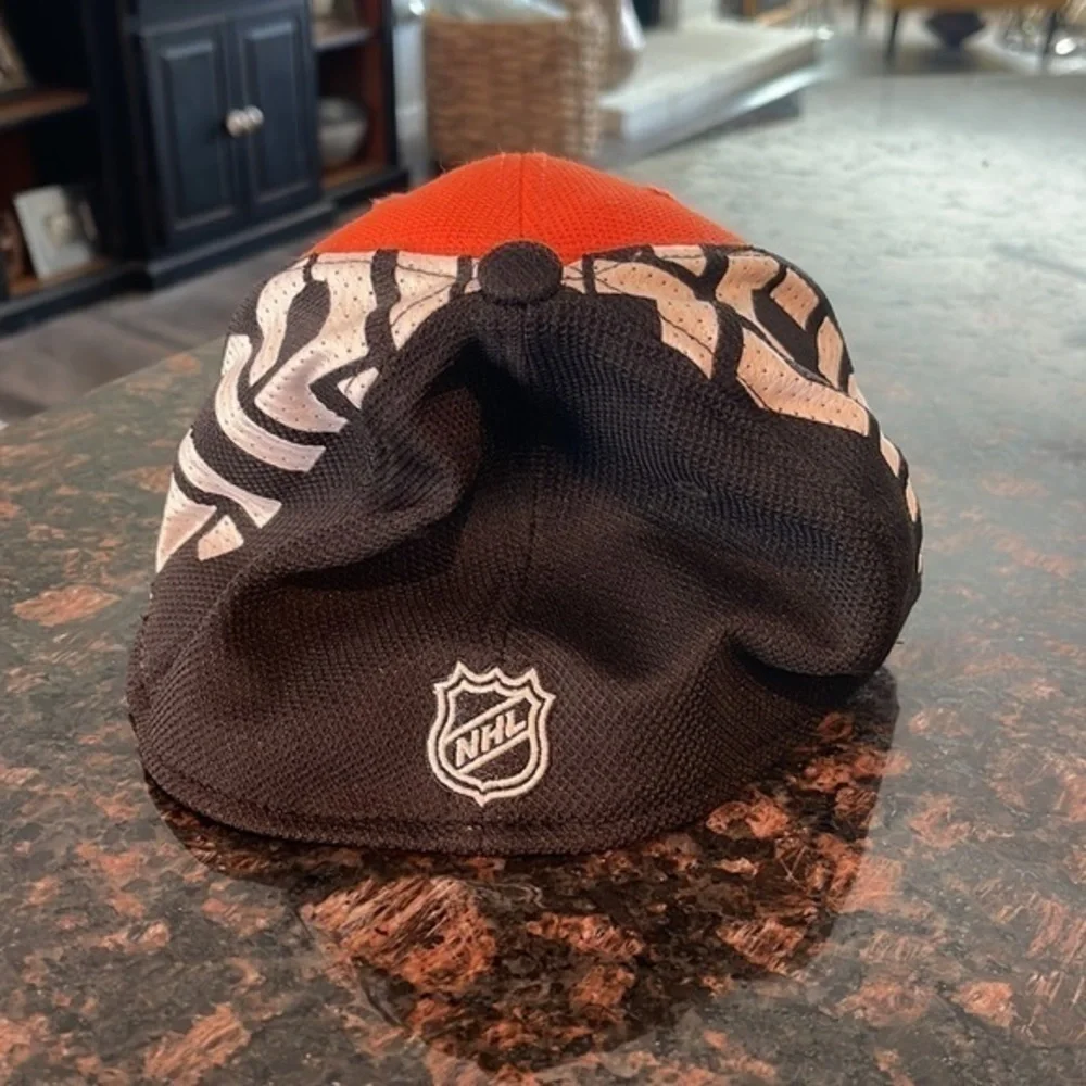 Reebok center ice DUCKS Hockey hat